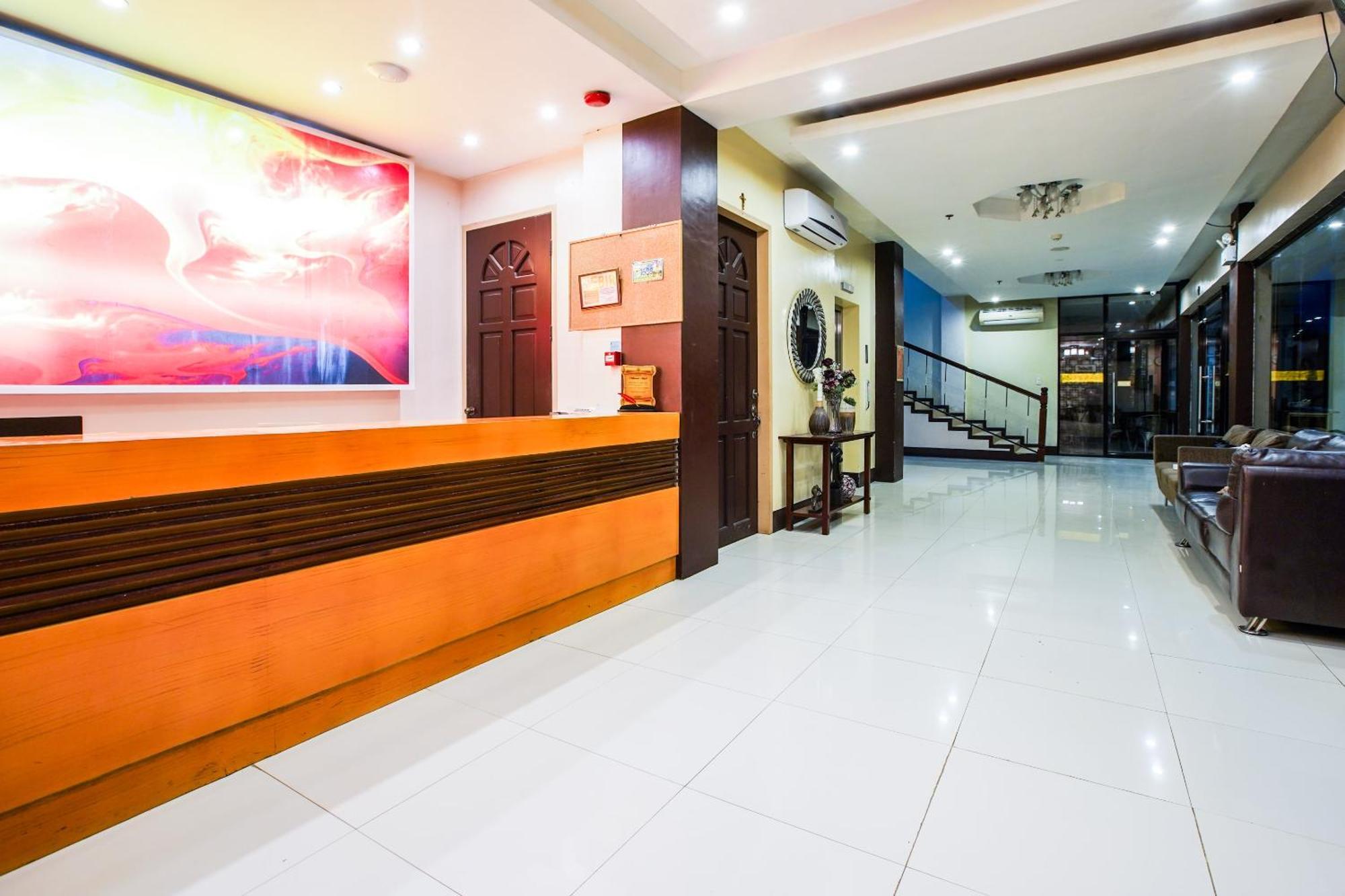 Oyo 236 Hotel Edmundo Pototan Экстерьер фото